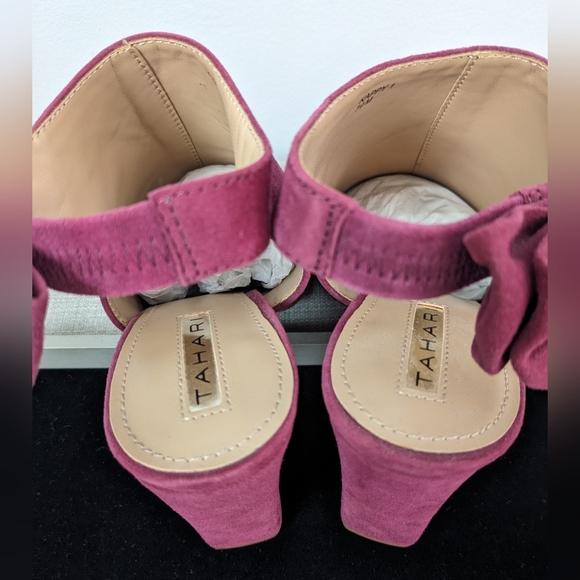 Tahari, Kappy 1, 7.5M, Peep-toe, Sling Back, Ankle bootie, 3.5" heel, Burgundy - Picture 10 of 11